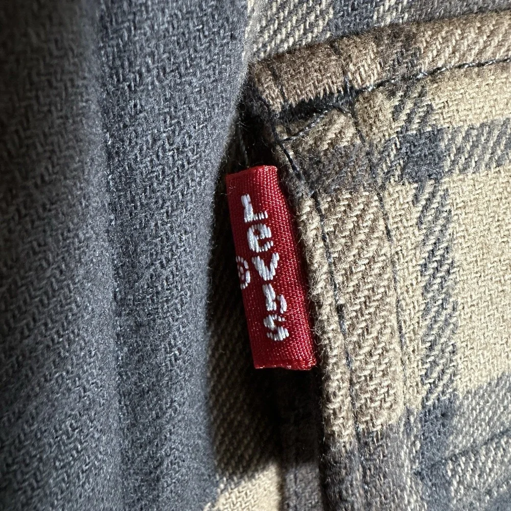 Levi's Quilted Lined Snap Flannel Shacket Adult Small Brown Beige‎ Plaid Jacket